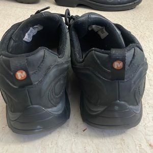 MERRELL Moab 2 GORE-TEX HIKING SHOES size 11.5 pre-owned with little wear